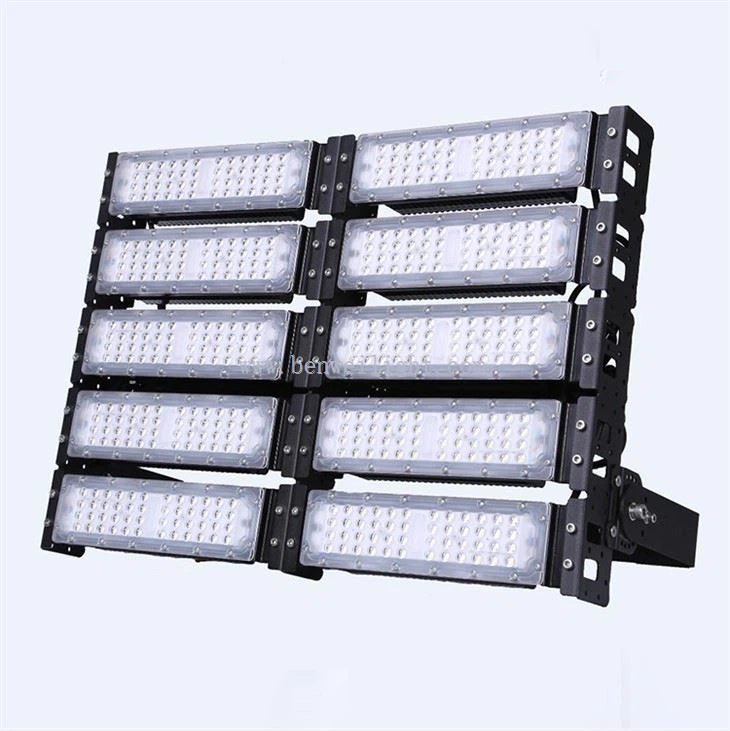600 W: n led -stadionivalo