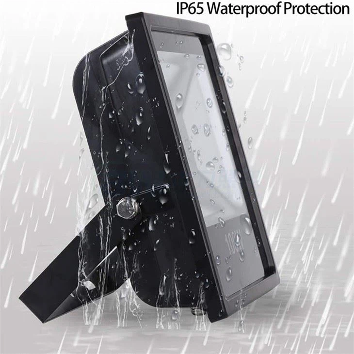 Kauko-ohjattu valonheitin