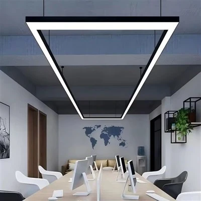 3000K LED, 32 W Max. Valaisin wattia, 4000 Lm, 125 Lm/W lumenia per watti