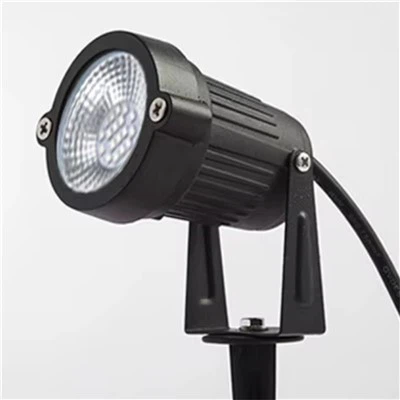 RGBW LED-puutarhan piikkivalot